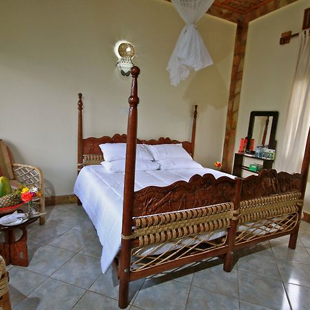Silverback Lodge Buhoma Exteriör bild